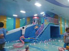 -楠木种子游泳馆(李沧万达店)