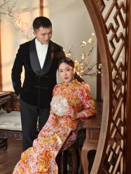 -雪中彩影婚纱摄影·微光艺术中心