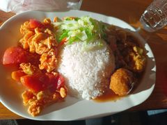 无骨咖喱鸡饭-田老师红烧肉老家肉饼(东单店)