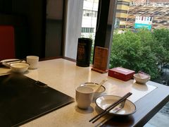 靠窗位-九府羊·鲜羊火锅·烤串(新华路店)