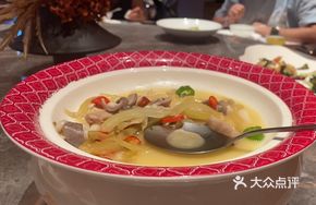 Cantonese Sour Cabbage Stewed Pig's Tripe