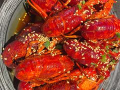 -肥肥虾庄·金牌油焖大虾(首义路店)