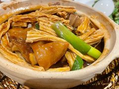 猪手凤爪煲-熠盛粤味·顺德桑拿鸡(永康路店)