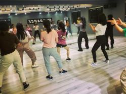 -STAR舞蹈工作室