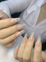 -董小姐日式美甲美睫·皮肤管理