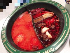 番茄鸳鸯锅底-有拈头成都市井火锅(老门东店)