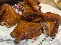 吊烧大乳鸽-尚竹阁冬瓜盅·18年地标美食(平洲店)