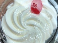 -红宝石·鲜奶小方·海派西点房(莘庄龙之梦店)