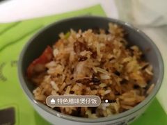 -洪氏嗨捞·广东猪肚鸡·椰子鸡火锅(西咸万象城店)