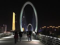 -南京眼步行桥