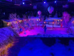 -圣名游乐城冰雪大世界