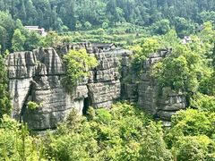 -梭布垭石林景区