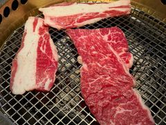 -铭牛烧肉·和牛海鲜自助(高新月牙湖店)
