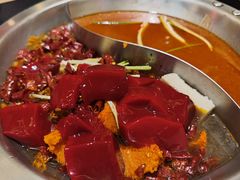 -沸炉重庆老火锅(军事博物馆店)