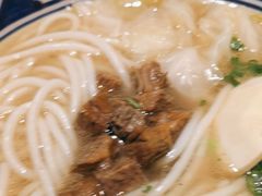 -鑫花溪牛肉米粉(东环大润发店)