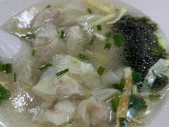 鲜肉鸡汤小馄饨-百年尹氏汤包(湖南路狮子桥店)