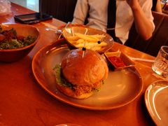-星巴克(杭州湖滨银泰E区店)