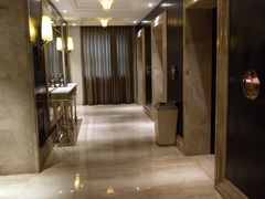 -永恒朗悦酒店(广西大学地铁站大学东路万达广场店)