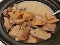 章鱼莲藕汤-品泉餐厅·大盆鱼·走地鸡