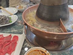 -楼外楼大刀肉传统火锅居(幸福街店)