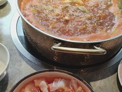 -野山舂·贵州现舂酸汤牛肉(民生路店)