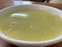 小米粥-宝瑞门钉肉饼店