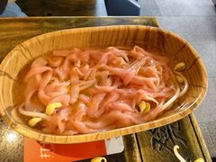 -宽板凳老灶火锅(台湾街店)