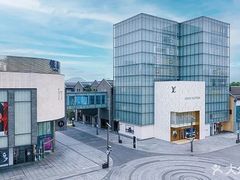 -杭州湖滨银泰in77