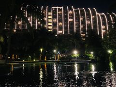 -三亚湾海居铂尔曼度假酒店