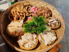 -菌彩云南野生菌火锅(万达广场店)