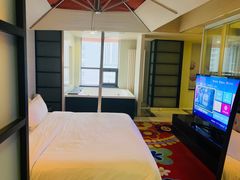 -喜鹊愉家酒店(郑州曼哈顿博览中心地铁站店)