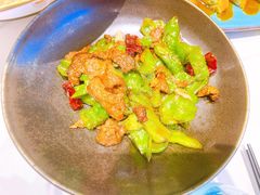 辣椒炒肉-阿里疆Alijiang·丝路美食·异域风情·清真(长楹天街店)