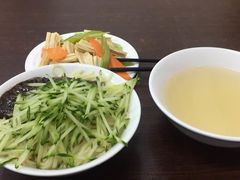 炸酱面-华天新川面馆(缸瓦市店)