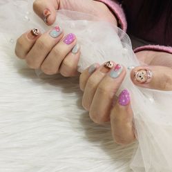 -七彩虹美甲美睫 半永久