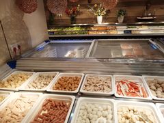 牛肉丸包心贡丸-蒙肥羊·酸汤潮牛·鲜牛肉火锅烤肉自助(岗顶店)