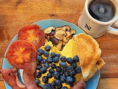 -蓝壁虎咖啡酒馆