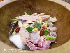 -滇香肴·云南菜蒸汽石锅鱼(云南北路店)