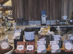 -星巴克臻选(南京艾尚天地店)