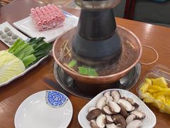 -楼外楼大刀肉传统火锅居(博学路店)