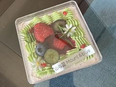 -山与蓝·轻糖鲜果蛋糕(勒泰店)