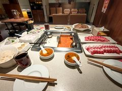 -海底捞火锅鲜切牛肉主题店(长寿路店)