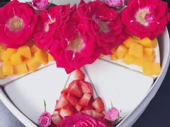 初见吾心鲜花千层蛋糕-艾加柒克蛋糕茶歇甜品台(春熙路店)