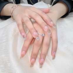 -七彩虹美甲美睫 半永久