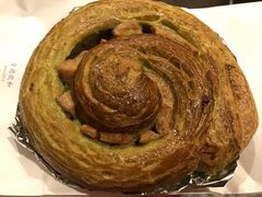 抹茶栗子奶油酥皮卷-仙峰天然面包(迎宾路店)