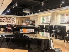 -柏斯音乐艺术中心·钢琴·吉他(上音店)