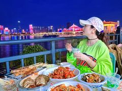-小林哥的海鲜馆·夜宵烧烤(渔人码头店)