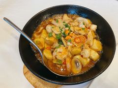 石锅海鲜豆腐-洋洋中餐馆·SINCE 1997(信投店)