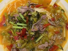 -粉小主·贵州酸汤牛肉粉(南京仙林金鹰店)