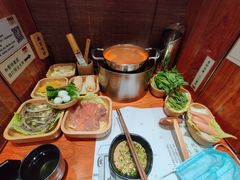 -独食火锅·半米屋台(直营总店)