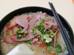 猪肝叉烧米粉-鑫馨餐厅